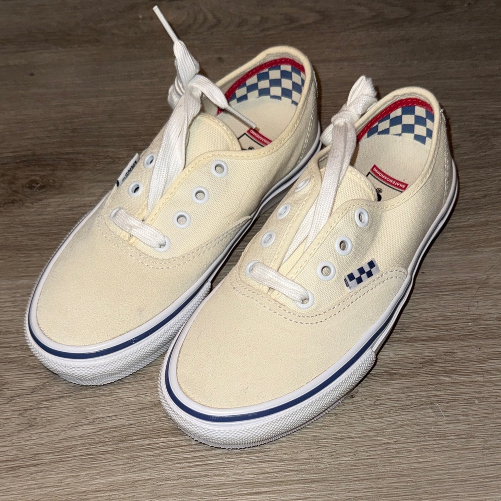 NWOT Vans